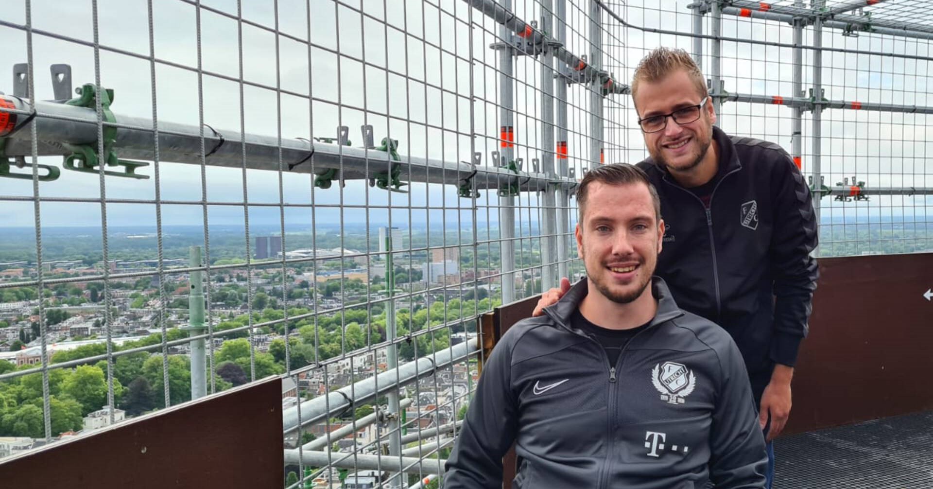 Rolstoeler Thom beklimt Domtoren afbeelding nieuwsbericht Rolstoeler Thom beklimt Domtoren afbeelding nieuwsbericht