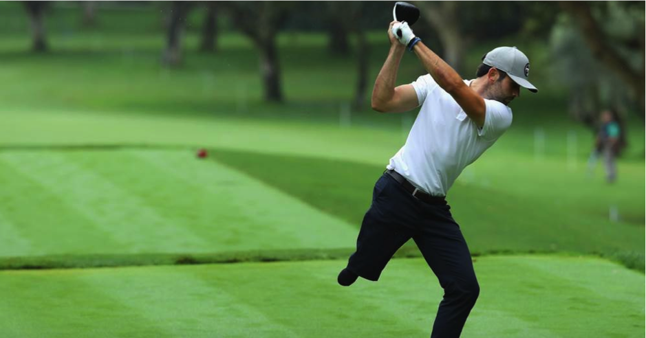 Geamputeerde golfer speelt voor vermoorde vriendin afbeelding nieuwsbericht Geamputeerde golfer speelt voor vermoorde vriendin afbeelding nieuwsbericht