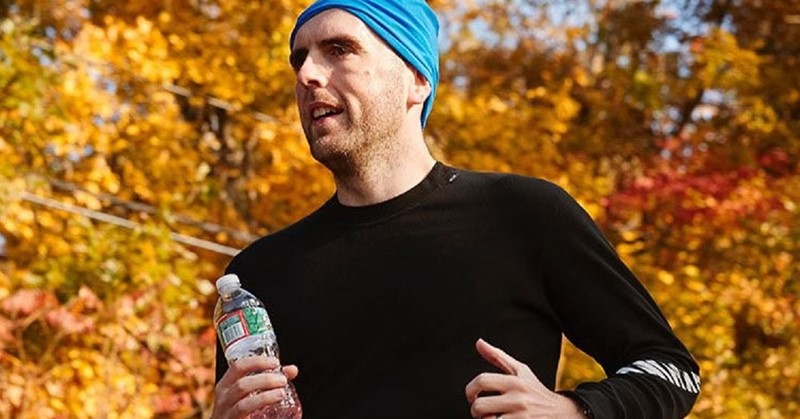 Simon (35, blind sinds zijn 17e) liep de marathon van New York – zonder gids afbeelding nieuwsbericht