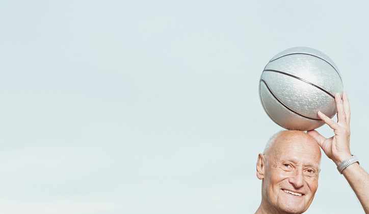 Na zijn dwarslaesie redde rolstoelsport het leven van Peter (79) afbeelding nieuwsbericht