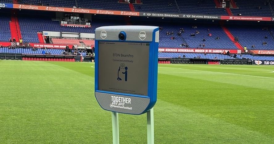 Robot geeft zieke kinderen stadionbeleving afbeelding nieuwsbericht Robot geeft zieke kinderen stadionbeleving afbeelding nieuwsbericht