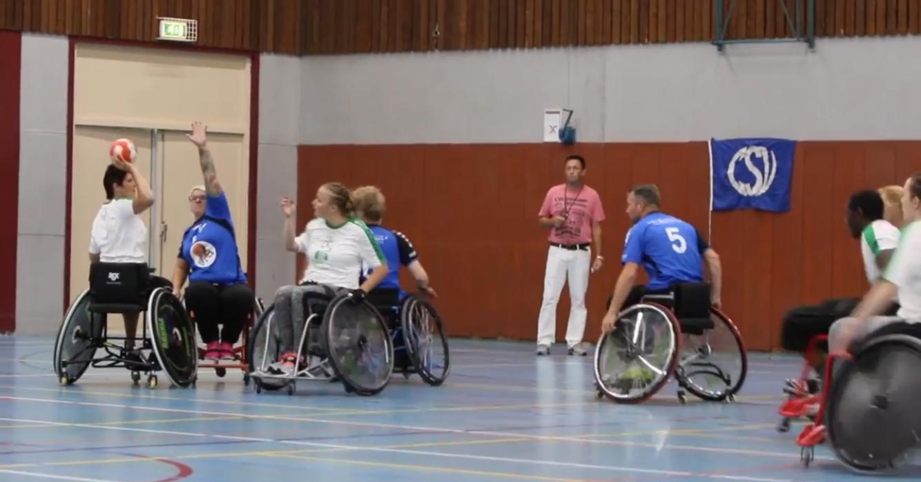 Handig met een bal? Probeer dan rolstoelhandbal! afbeelding nieuwsbericht Handig met een bal? Probeer dan rolstoelhandbal! afbeelding nieuwsbericht
