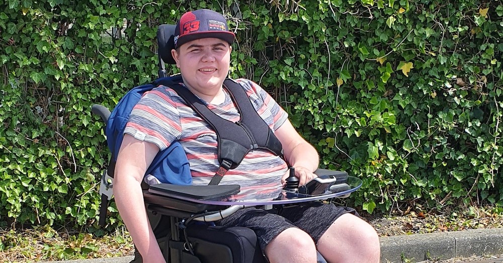 Een grote smile bij Daan door nieuwe sportrolstoel afbeelding nieuwsbericht Een grote smile bij Daan door nieuwe sportrolstoel afbeelding nieuwsbericht