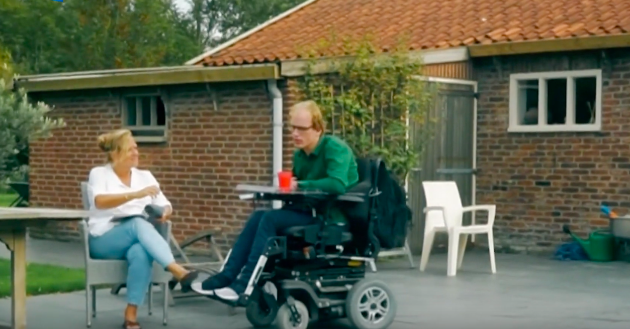 Gehandicapte Camiel maakt sollicitatievideo afbeelding nieuwsbericht Gehandicapte Camiel maakt sollicitatievideo afbeelding nieuwsbericht