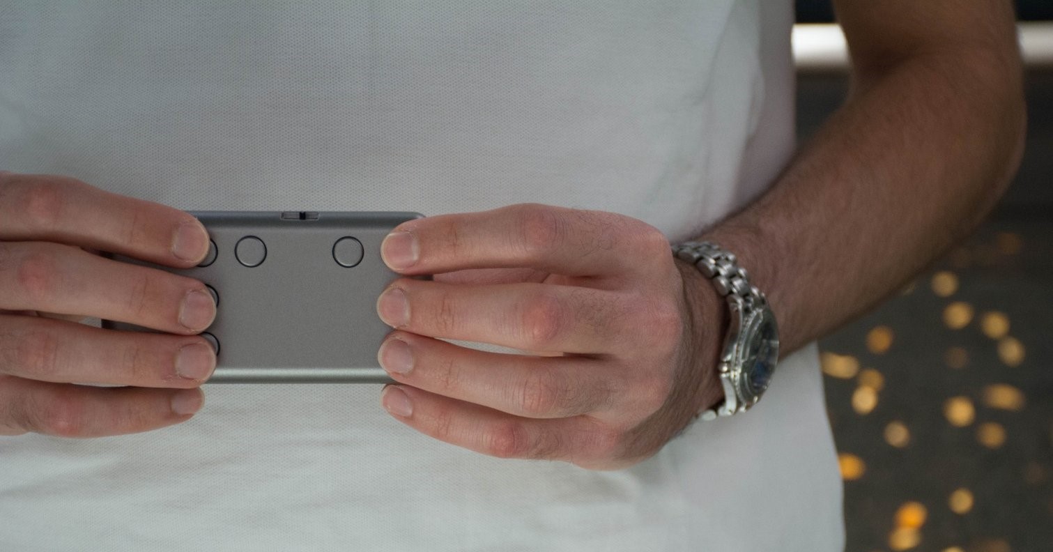Nieuwe uitvinding: de braille smartphone afbeelding nieuwsbericht Nieuwe uitvinding: de braille smartphone afbeelding nieuwsbericht