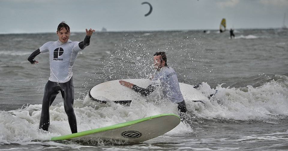 Surfvakantie voor mensen met een lichamelijke beperking afbeelding nieuwsbericht Surfvakantie voor mensen met een lichamelijke beperking afbeelding nieuwsbericht