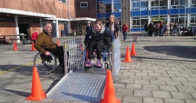 Rolstoellessen voor kinderen zonder beperking afbeelding nieuwsbericht Rolstoellessen voor kinderen zonder beperking afbeelding nieuwsbericht
