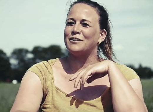 Linda (32) over haar dwarslaesie: ‘wakeboarden, skiën, kanoën, fietsen, eigenlijk is alles nog mogelijk’ afbeelding nieuwsbericht Linda (32) over haar dwarslaesie: ‘wakeboarden, skiën, kanoën, fietsen, eigenlijk is alles nog mogelijk’ afbeelding nieuwsbericht