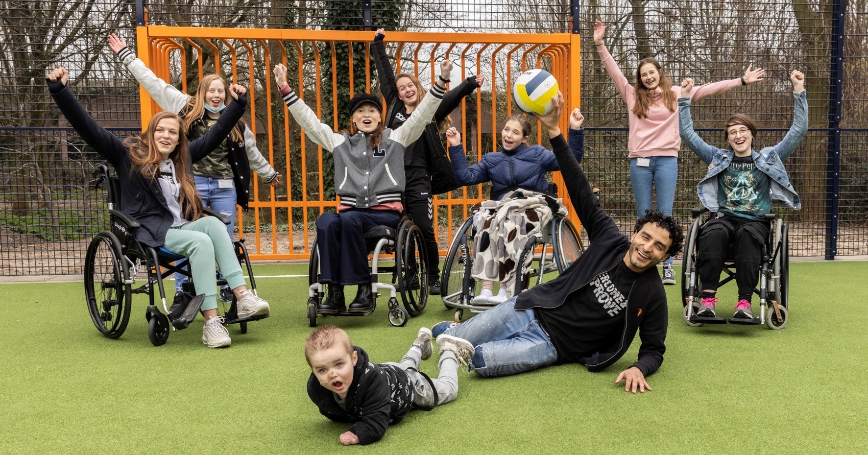 Bibian Mentel opent eigen Cruyff Court afbeelding nieuwsbericht Bibian Mentel opent eigen Cruyff Court afbeelding nieuwsbericht
