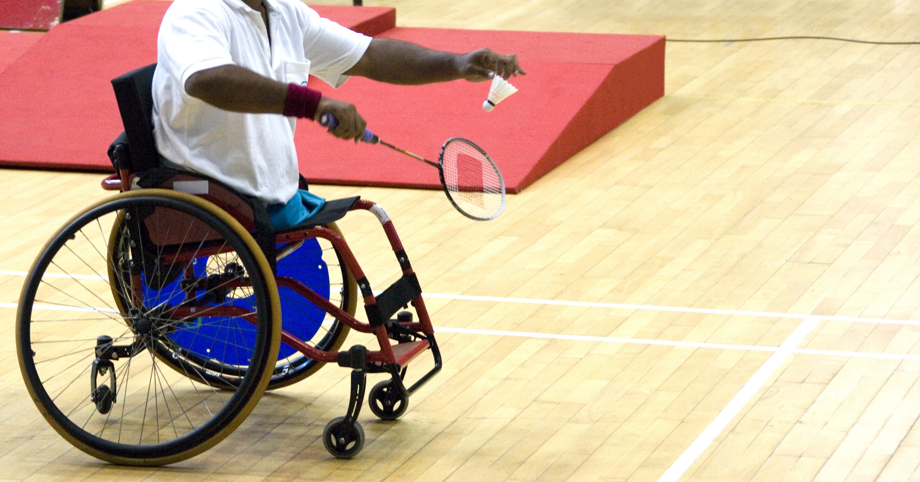 Hoe handig ben jij met een racket en je rolstoel? Probeer het uit bij rolstoelbadminton! afbeelding nieuwsbericht Hoe handig ben jij met een racket en je rolstoel? Probeer het uit bij rolstoelbadminton! afbeelding nieuwsbericht