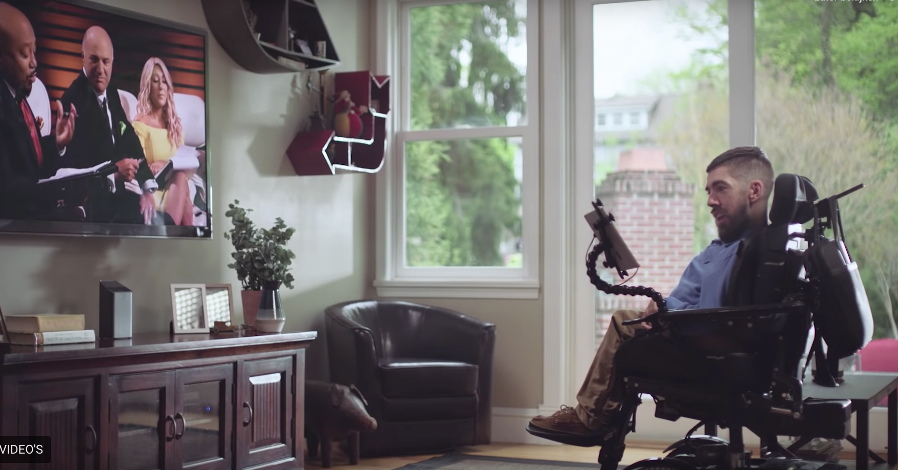 Jimmy kan de tv zappen met zijn ogen afbeelding nieuwsbericht Jimmy kan de tv zappen met zijn ogen afbeelding nieuwsbericht