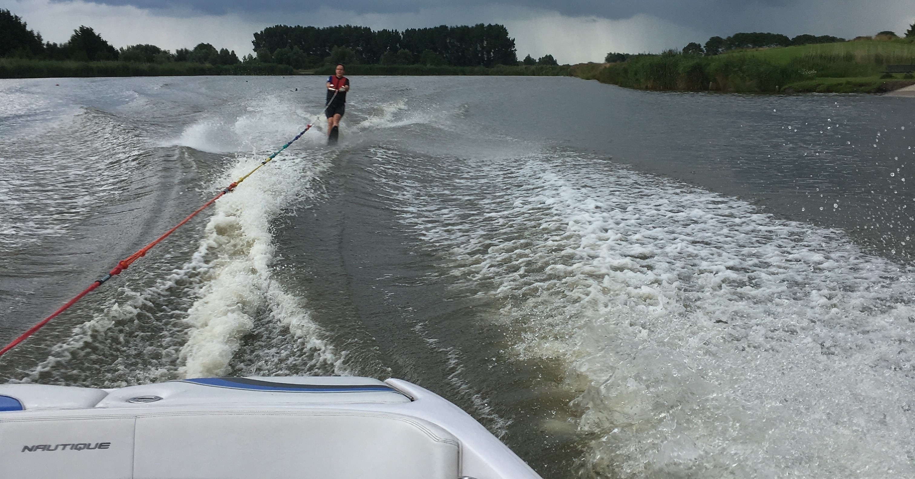 De blinde Ellen staat voor het eerst sinds jaren weer op de waterski’s afbeelding nieuwsbericht De blinde Ellen staat voor het eerst sinds jaren weer op de waterski’s afbeelding nieuwsbericht