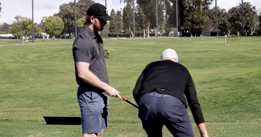 Blinde golfer Jake slaat op geluid afbeelding nieuwsbericht Blinde golfer Jake slaat op geluid afbeelding nieuwsbericht