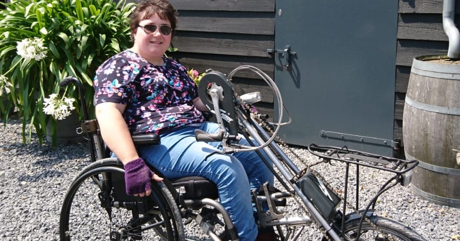 Mienke (26) zoekt nog een handbike maatje! afbeelding nieuwsbericht Mienke (26) zoekt nog een handbike maatje! afbeelding nieuwsbericht