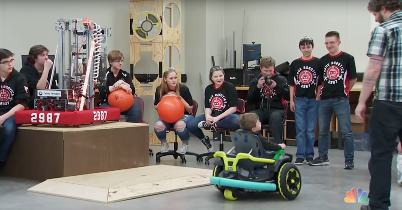 Robotteam maakt rolstoel voor peuter afbeelding nieuwsbericht