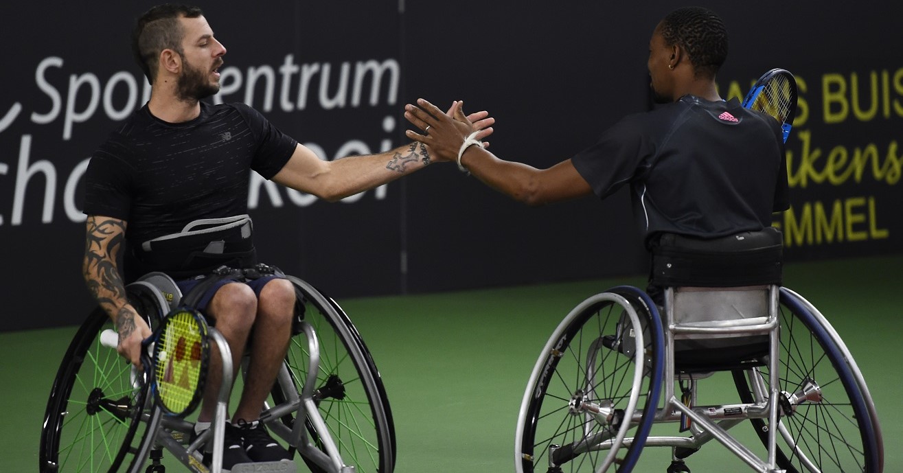 Kom bij de Wheelchair Doubles in Bemmel kijken hoe leuk dubbelen bij rolstoeltennis is afbeelding nieuwsbericht Kom bij de Wheelchair Doubles in Bemmel kijken hoe leuk dubbelen bij rolstoeltennis is afbeelding nieuwsbericht