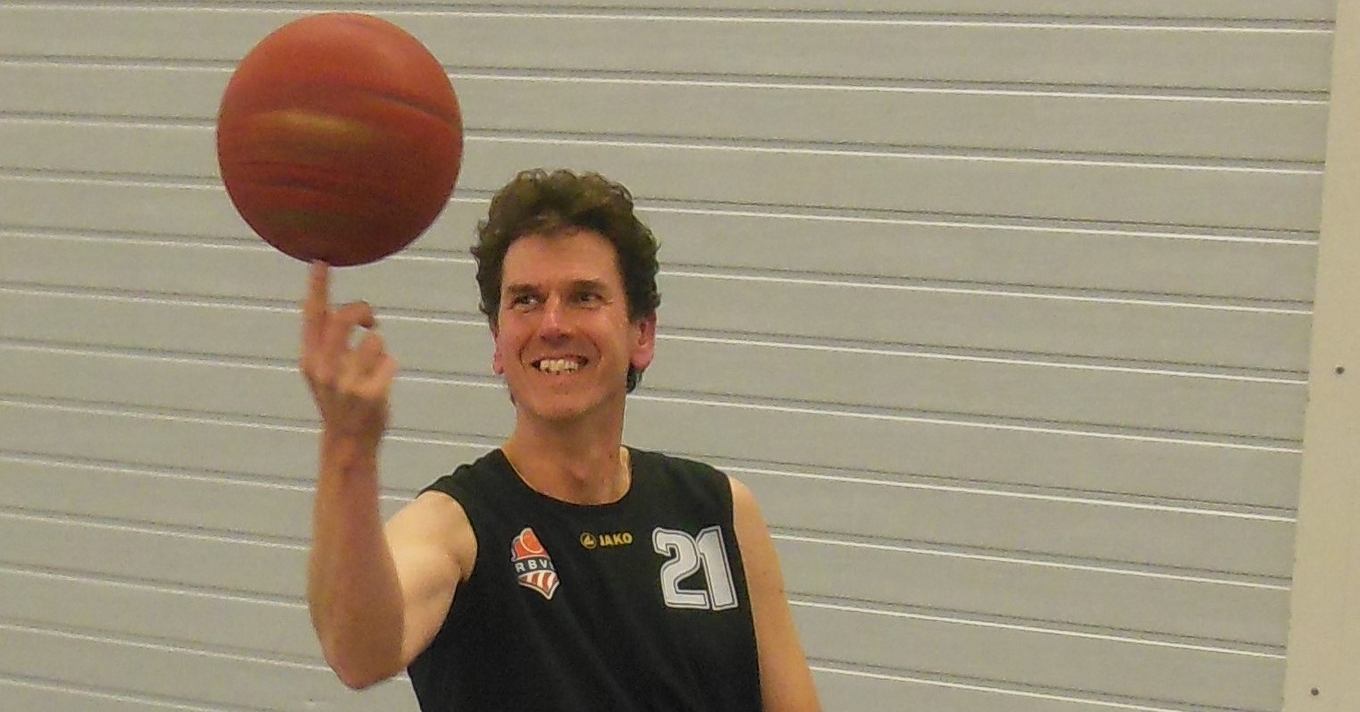 Ruud basketbalt weer dankzij Uniek Sporten afbeelding nieuwsbericht Ruud basketbalt weer dankzij Uniek Sporten afbeelding nieuwsbericht