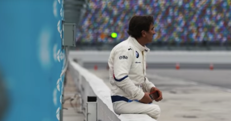 Alex Zanardi valt dansend uit zijn rolstoel afbeelding nieuwsbericht Alex Zanardi valt dansend uit zijn rolstoel afbeelding nieuwsbericht