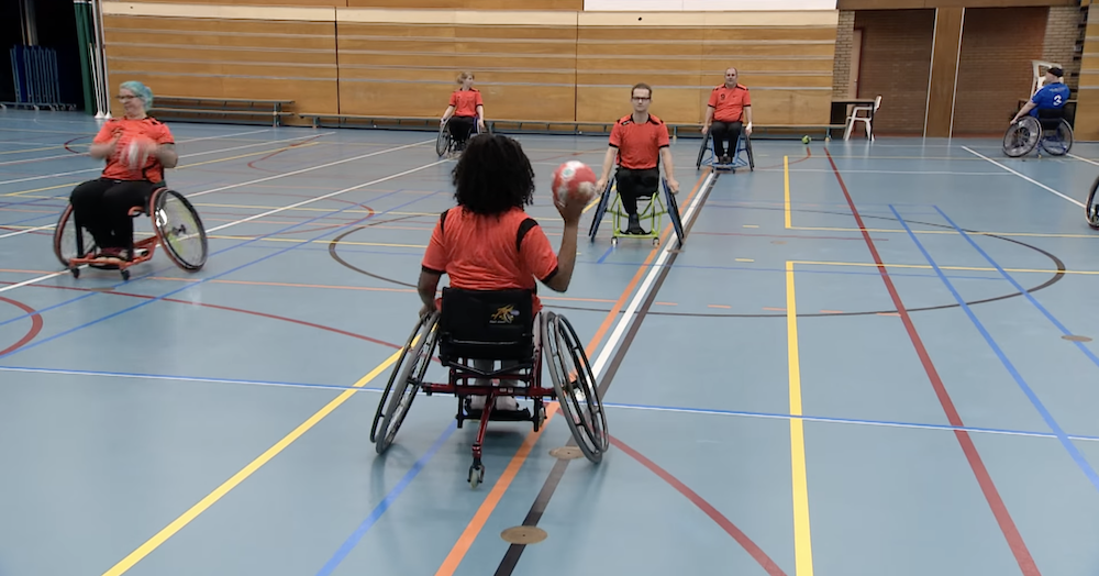 Pak jij de bal op? Begin met rolstoelhandbal! afbeelding nieuwsbericht Pak jij de bal op? Begin met rolstoelhandbal! afbeelding nieuwsbericht
