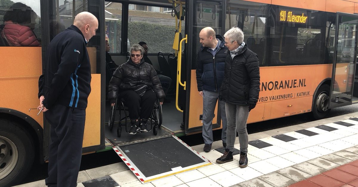 Steeds meer bushaltes toegankelijk gemaakt afbeelding nieuwsbericht Steeds meer bushaltes toegankelijk gemaakt afbeelding nieuwsbericht