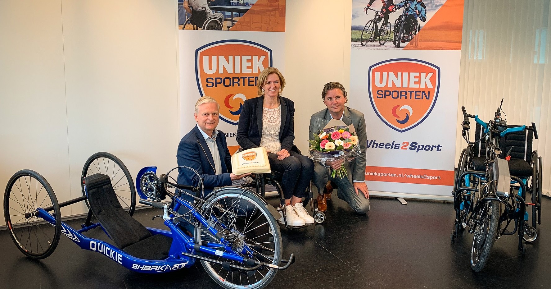 Samenwerkingspartners achter Wheels2Sport vieren contractverlenging met een feestelijke ondertekening afbeelding nieuwsbericht Samenwerkingspartners achter Wheels2Sport vieren contractverlenging met een feestelijke ondertekening afbeelding nieuwsbericht