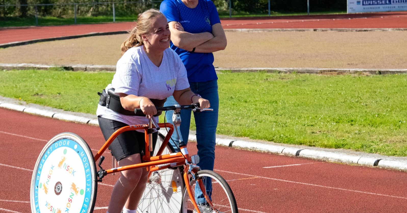 Sigrid: “Gaaf een eigen running frame!” afbeelding nieuwsbericht Sigrid: “Gaaf een eigen running frame!” afbeelding nieuwsbericht