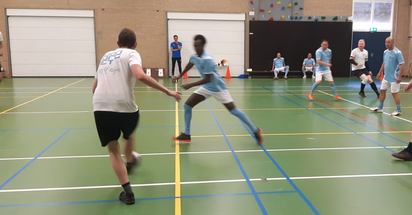 Eerste wedstrijd voetbaltoernooi 'Zin In' in Wolfheze, groot succes! afbeelding nieuwsbericht Eerste wedstrijd voetbaltoernooi 'Zin In' in Wolfheze, groot succes! afbeelding nieuwsbericht