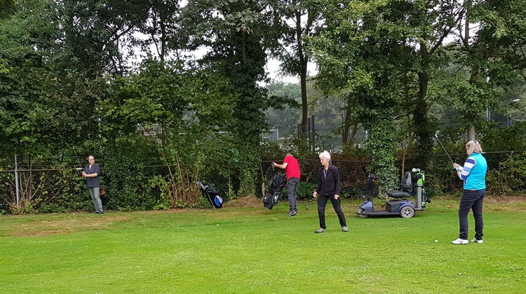 Geslaagde golf clinic in Loosdrecht afbeelding nieuwsbericht