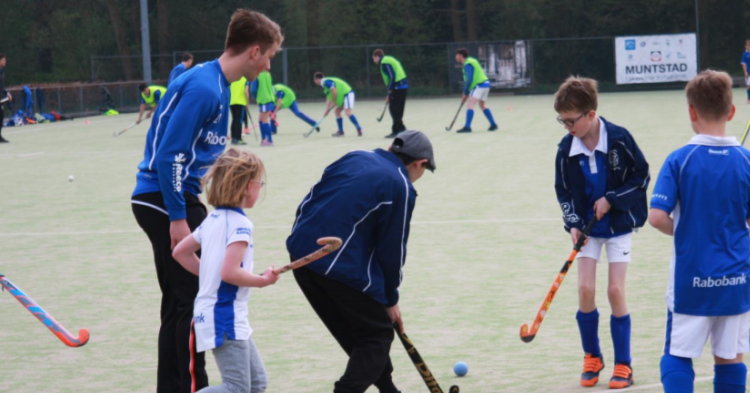 12 oktober 2019 - Vriendendag aangepast hockey Kampong afbeelding nieuwsbericht 12 oktober 2019 - Vriendendag aangepast hockey Kampong afbeelding nieuwsbericht