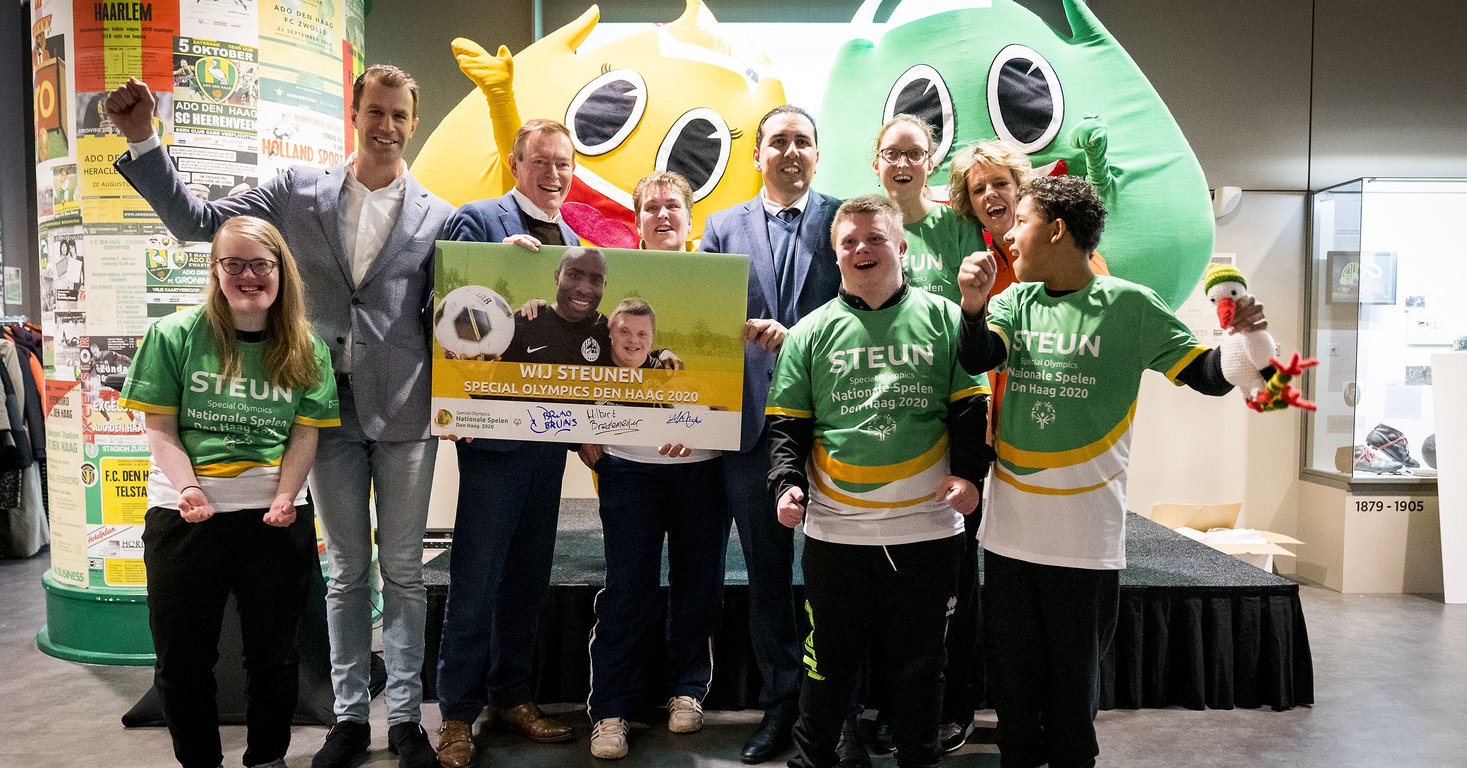 22 G-sporters markeren met profvoetballers start Special Olympics Nationale Spelen Den Haag 2020 afbeelding nieuwsbericht 22 G-sporters markeren met profvoetballers start Special Olympics Nationale Spelen Den Haag 2020 afbeelding nieuwsbericht