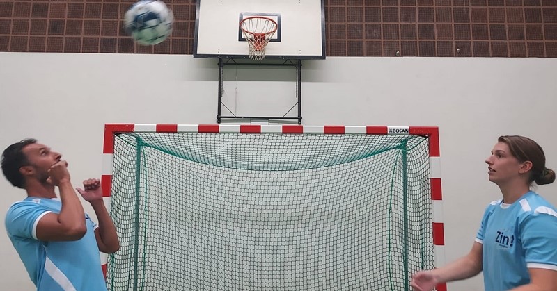 Pro Persona en 4 andere instellingen laten cliënten weer voetballen tijdens zaalvoetbalcompetitie in Wolfheze afbeelding nieuwsbericht