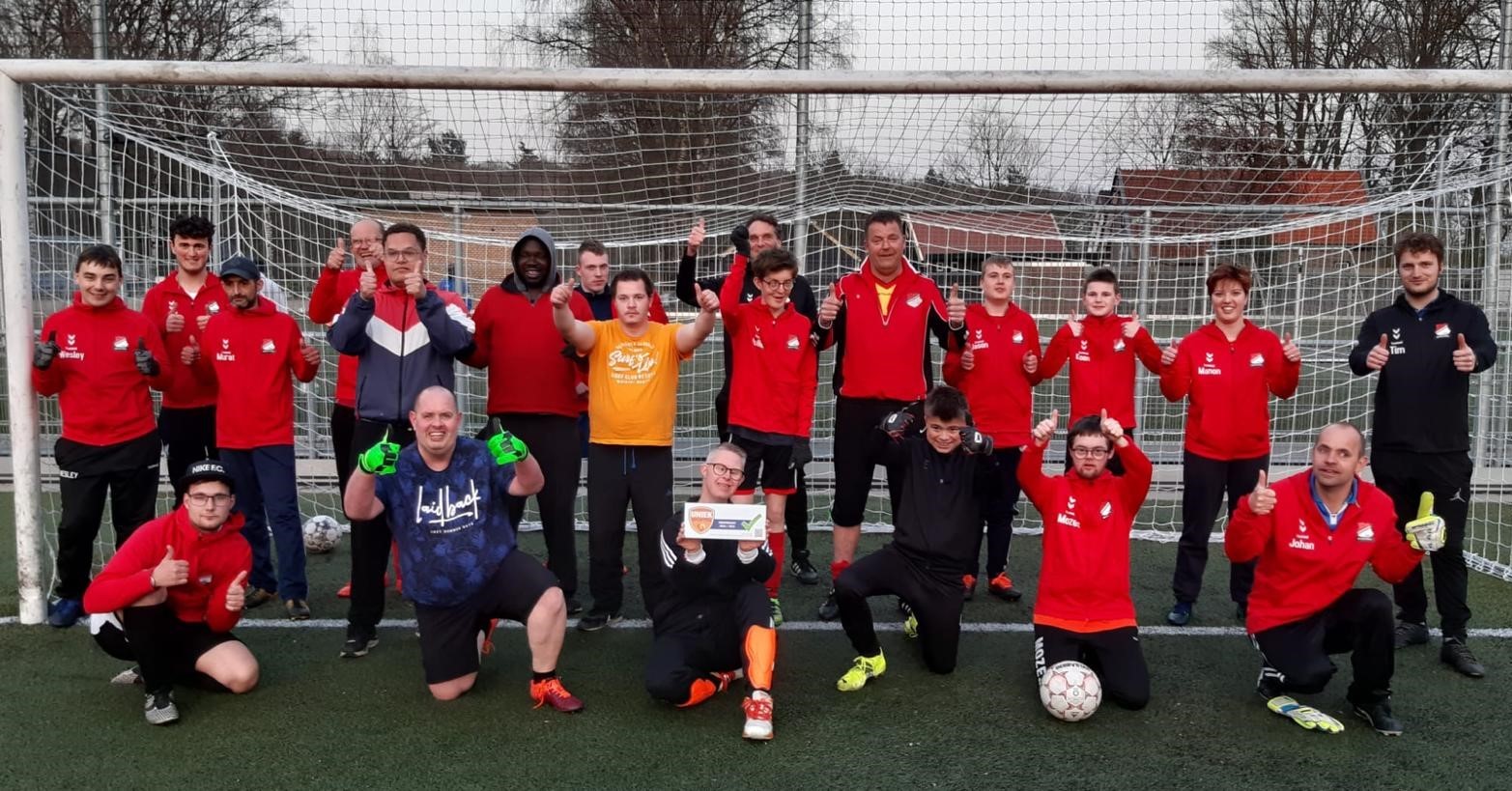 VV Loenermark ontvangt eerste Uniek Sporten Certificaat in de gemeente Apeldoorn afbeelding nieuwsbericht VV Loenermark ontvangt eerste Uniek Sporten Certificaat in de gemeente Apeldoorn afbeelding nieuwsbericht