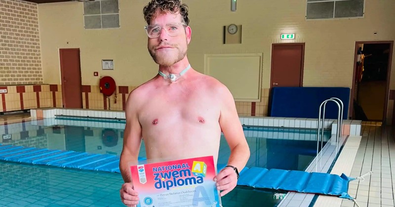 Zwemdiploma-A is enorme overwinning voor Erwin afbeelding nieuwsbericht