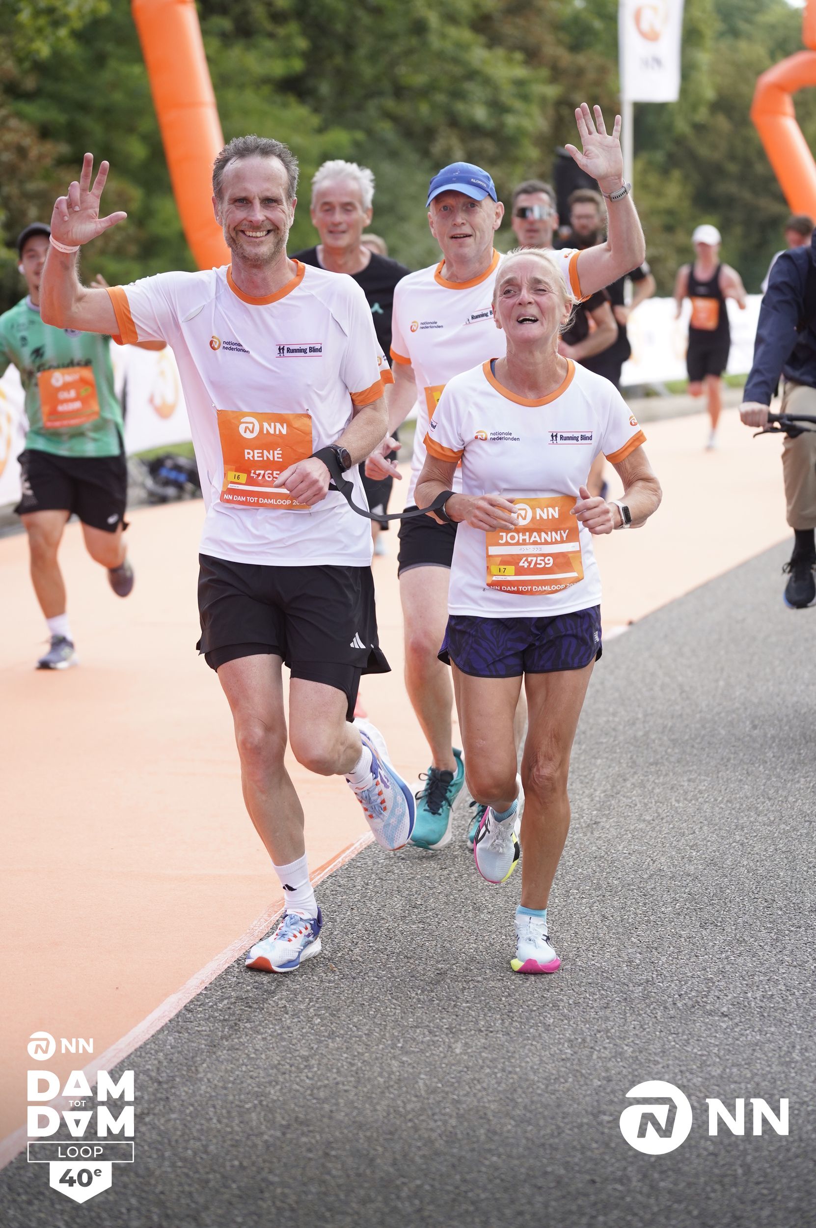 Recordbedrag én 50 Running Blind-duo’s tijdens NN Dam tot Damloop