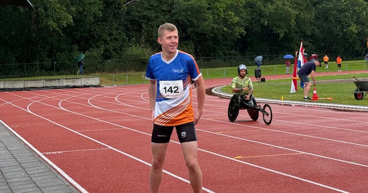Hardlopen bracht Joey (24) meer rust én goud: "Maar plezier houden in sport is mijn belangrijkste doel" afbeelding nieuwsbericht Hardlopen bracht Joey (24) meer rust én goud: "Maar plezier houden in sport is mijn belangrijkste doel" afbeelding nieuwsbericht