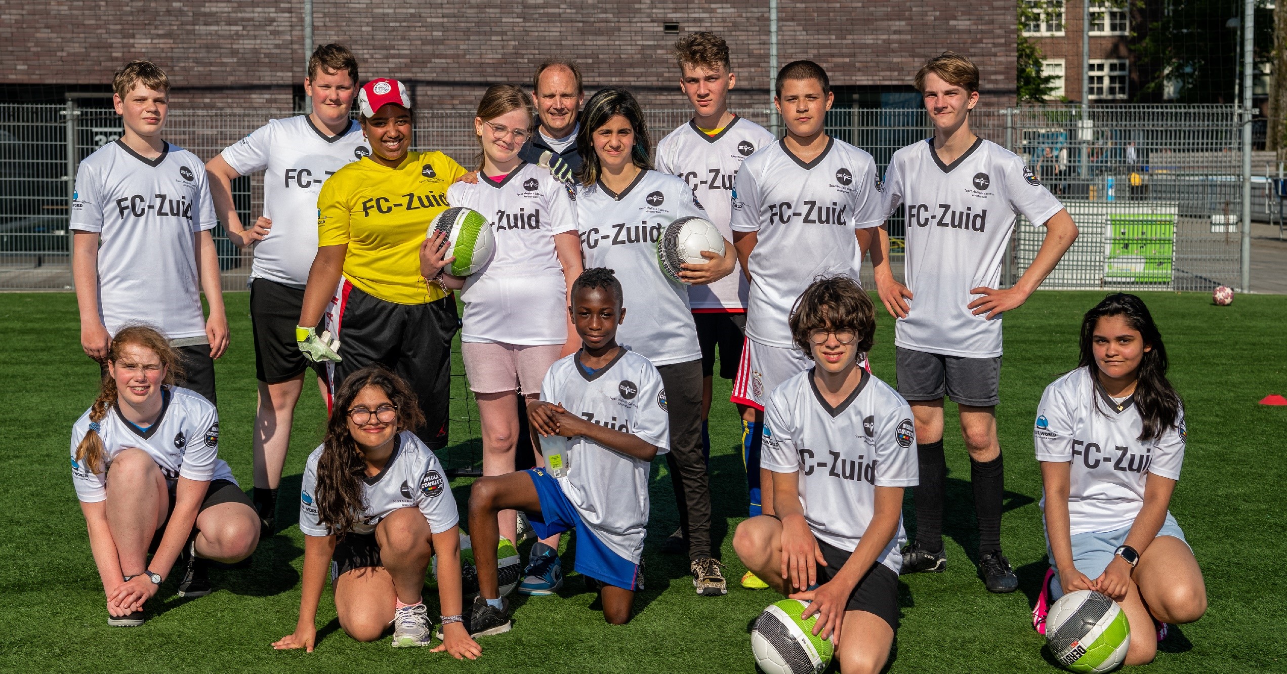 "Een uur plezier, beweging en structuur in de week" - Een bezoek aan FC Zuid afbeelding nieuwsbericht "Een uur plezier, beweging en structuur in de week" - Een bezoek aan FC Zuid afbeelding nieuwsbericht