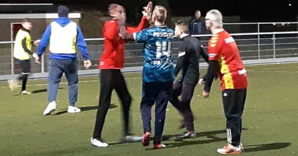 G-Teams Loenermark spelen tegen eerste elftal spelers afbeelding nieuwsbericht G-Teams Loenermark spelen tegen eerste elftal spelers afbeelding nieuwsbericht
