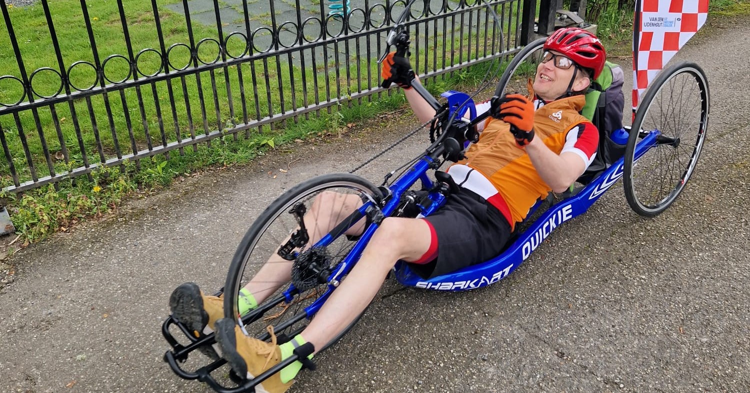 Frank kreeg vrijheid terug door zijn handbike: "Ik ga weer uitdagingen aan" afbeelding nieuwsbericht Frank kreeg vrijheid terug door zijn handbike: "Ik ga weer uitdagingen aan" afbeelding nieuwsbericht
