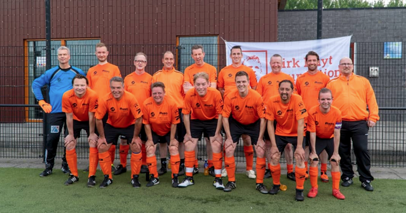 Nederlands Transplantatie Voetbalteam speelt toernooi in Tilburg: “Dromen van eigen competitie” afbeelding nieuwsbericht