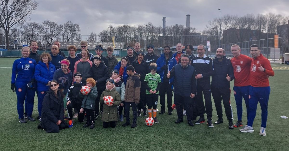 Eerste open training blindenvoetbal in Rotterdam afbeelding nieuwsbericht Eerste open training blindenvoetbal in Rotterdam afbeelding nieuwsbericht