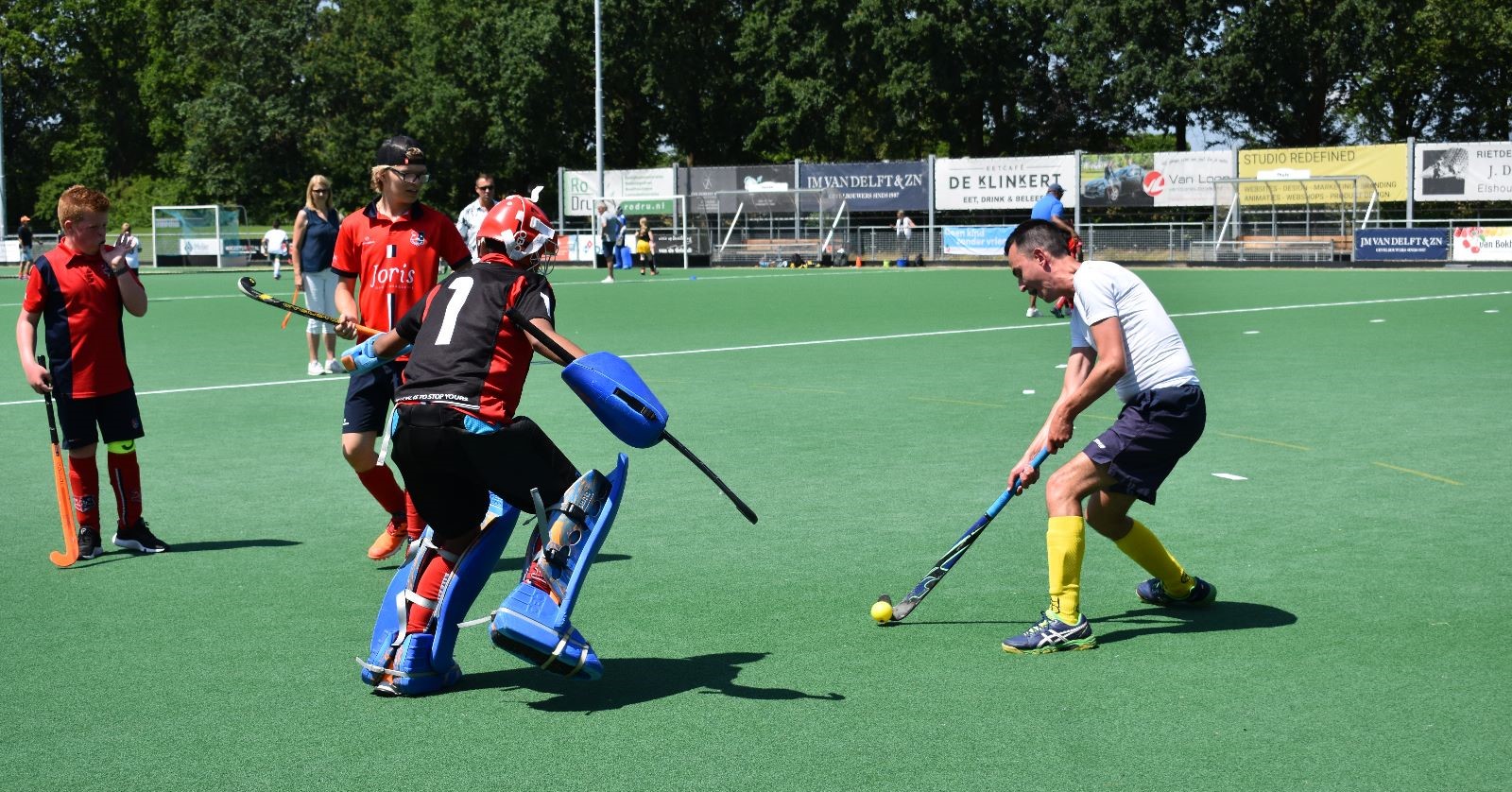 Landelijk LG-Hockey Toernooi in Drunen: ‘Samen sporten, leren en vrienden ontmoeten’ afbeelding nieuwsbericht Landelijk LG-Hockey Toernooi in Drunen: ‘Samen sporten, leren en vrienden ontmoeten’ afbeelding nieuwsbericht