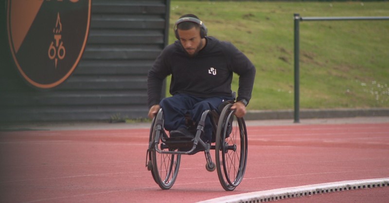 Ambassadeur Lito King Anker breekt wereldrecord 'langste wheelie in een rolstoel'!  afbeelding nieuwsbericht