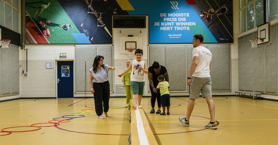 Ouder-kind-les Move2Exceed: beweegaanbod voor kinderen met een verstandelijke beperking afbeelding nieuwsbericht Ouder-kind-les Move2Exceed: beweegaanbod voor kinderen met een verstandelijke beperking afbeelding nieuwsbericht