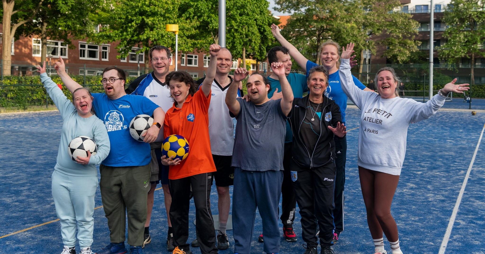 Amsterdamse Pluim nieuws: visitatiebezoek bij AKC Blauw Wit afbeelding nieuwsbericht Amsterdamse Pluim nieuws: visitatiebezoek bij AKC Blauw Wit afbeelding nieuwsbericht