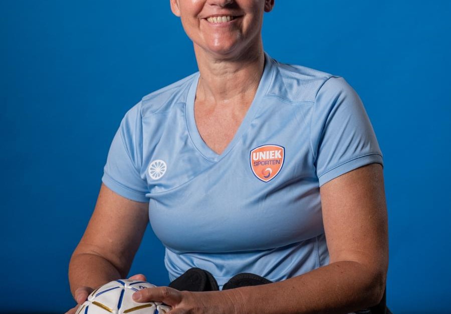 Mieke | Trainer Uniek Sporten Thuis | Kom in beweging!